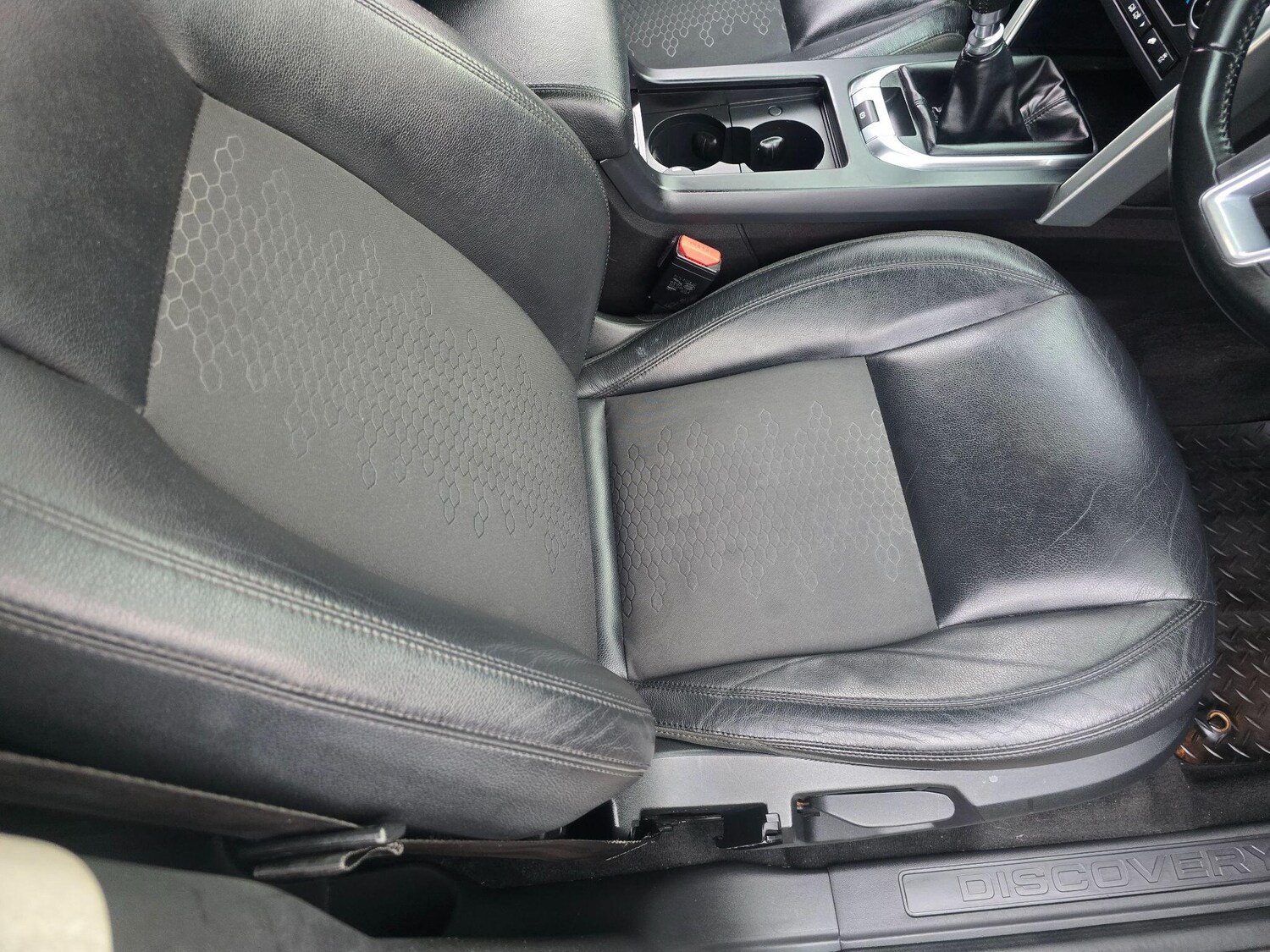 Used Land Rover Discovery Sport 2017 for sale - 76499065: Photo 30