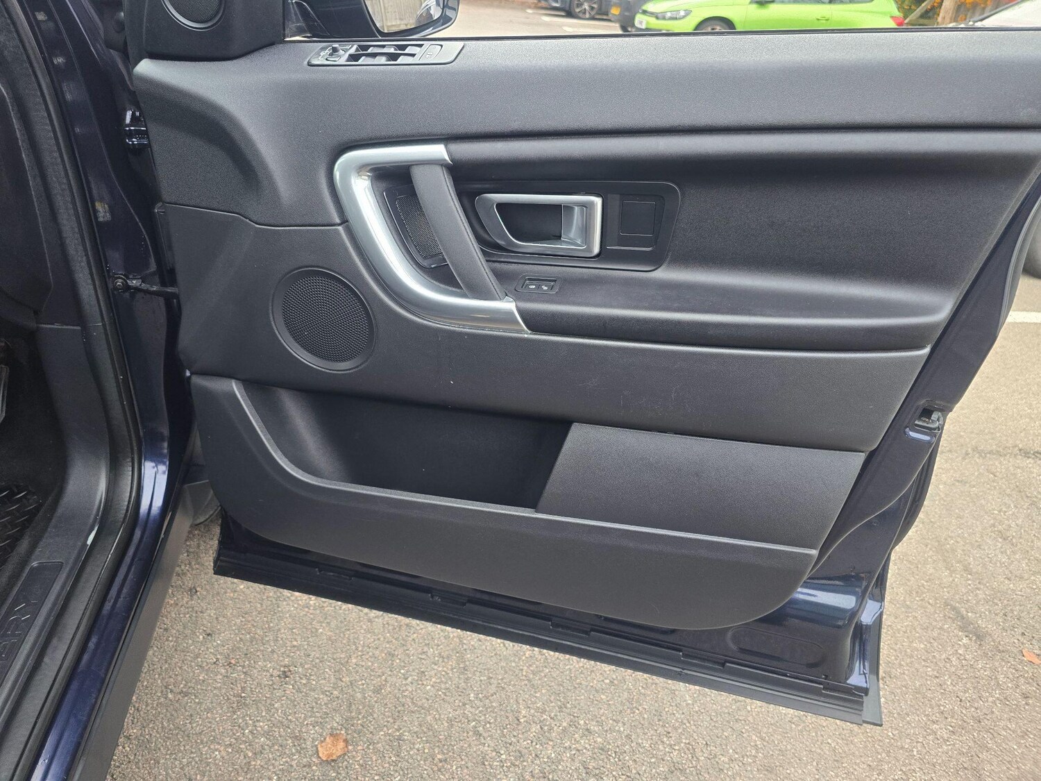 Used Land Rover Discovery Sport 2017 for sale - 76499065: Photo 32