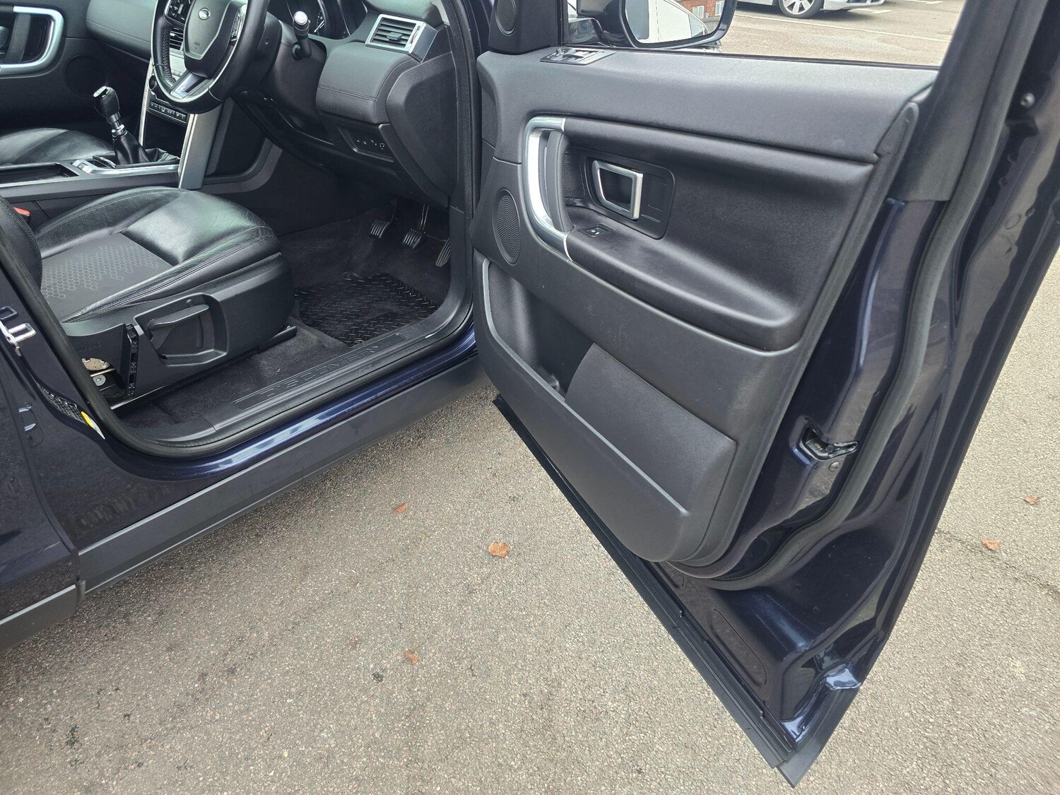 Used Land Rover Discovery Sport 2017 for sale - 76499065: Photo 33