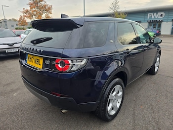 Used Land Rover Discovery Sport 2017 for sale - 76499065: Photo