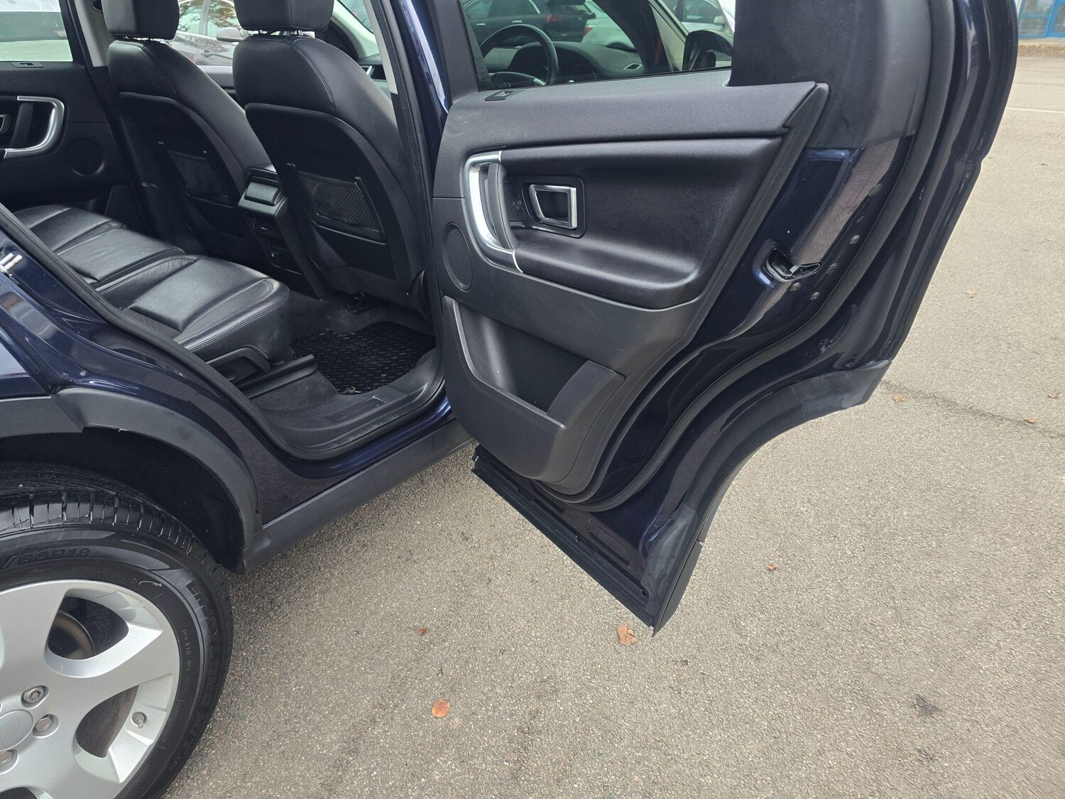 Used Land Rover Discovery Sport 2017 for sale - 76499065: Photo 52