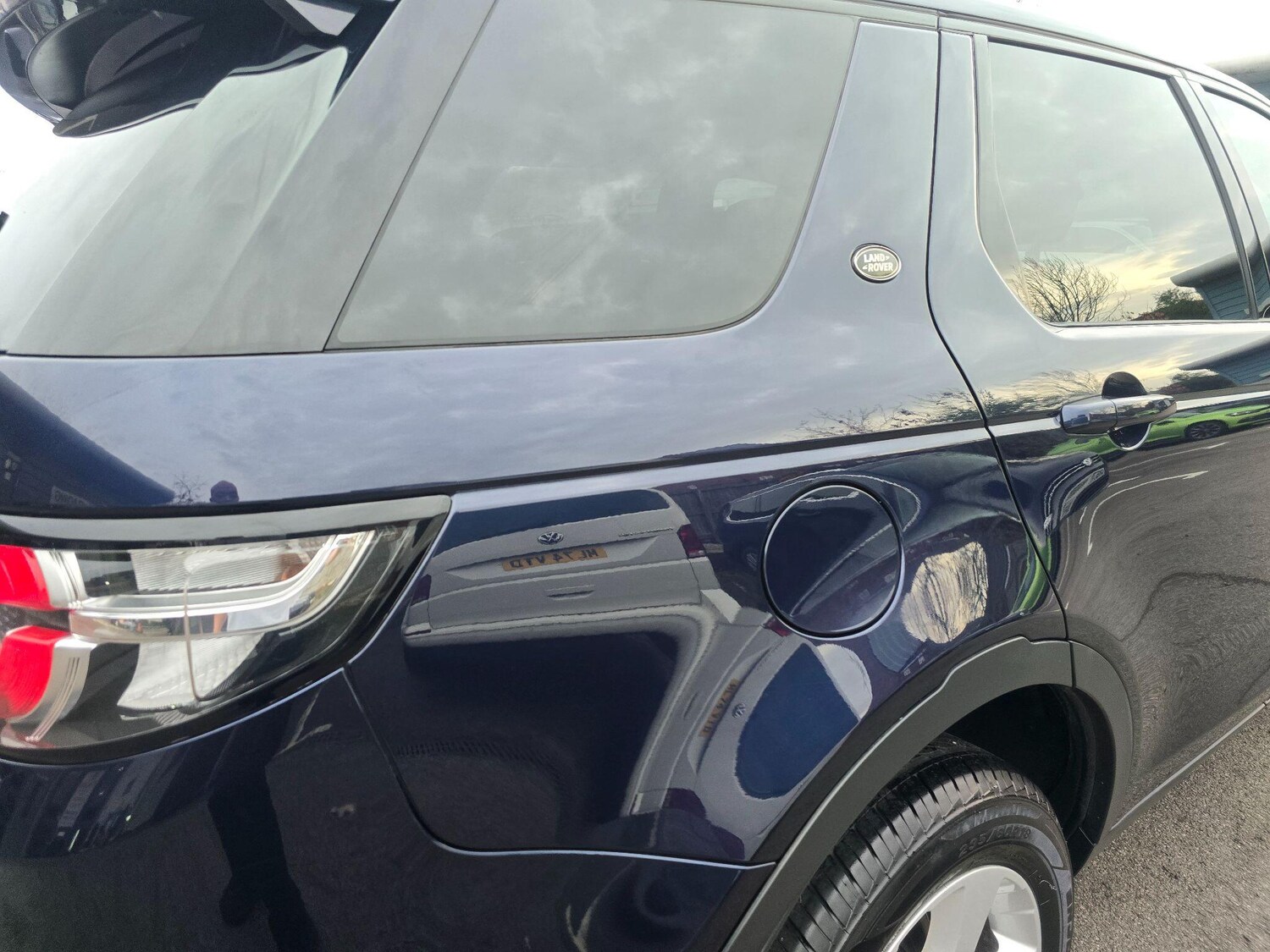 Used Land Rover Discovery Sport 2017 for sale - 76499065: Photo 97