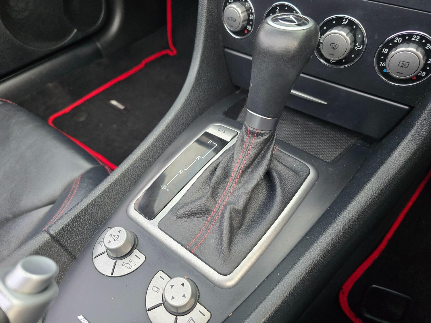 Used Mercedes-Benz SLK for sale - 77671988: Photo 35