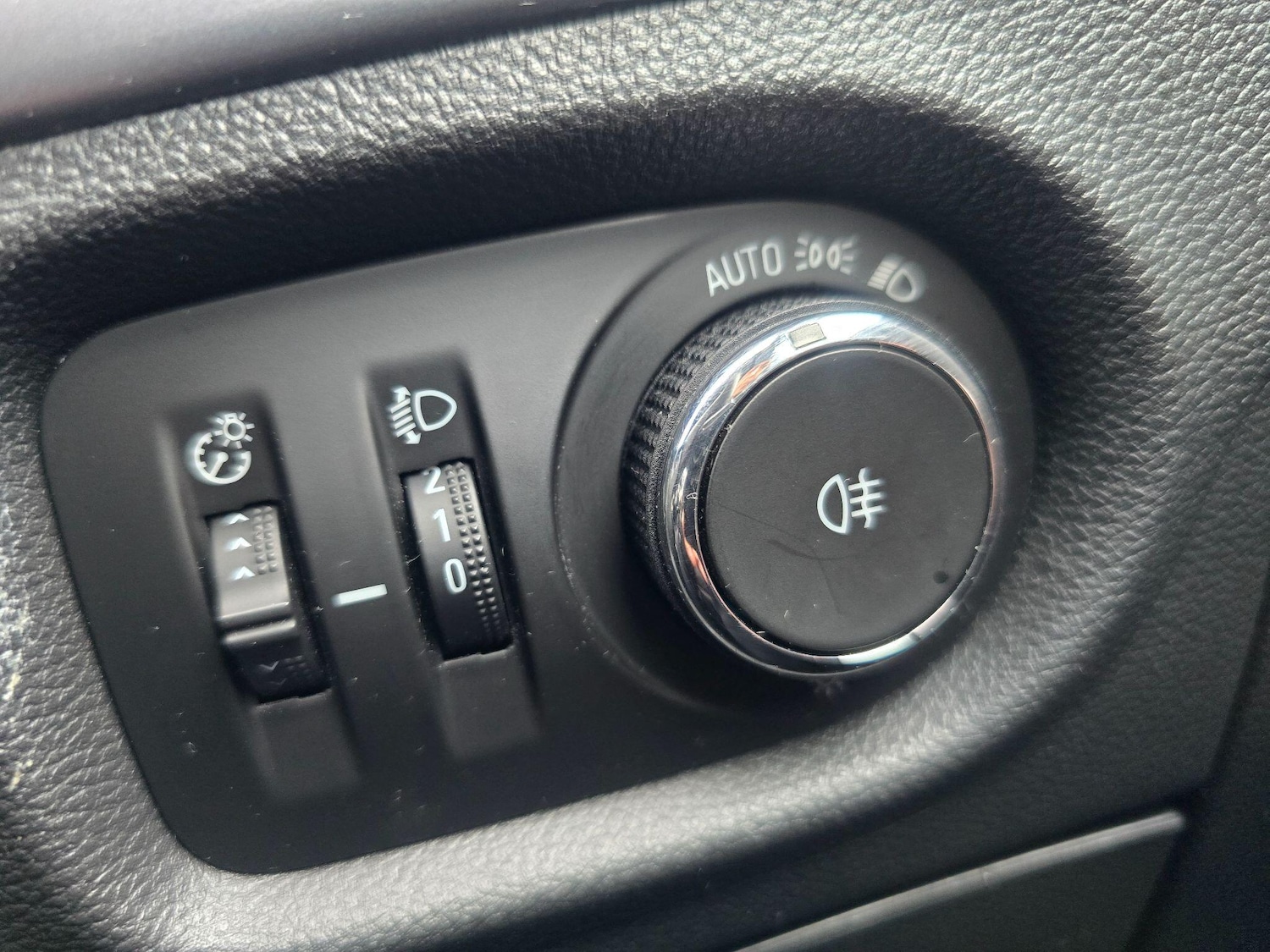 Used Vauxhall Astra 2017 for sale - 77468751: Photo 29