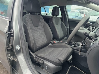 Used Vauxhall Astra 2017 for sale - 77468751: Photo