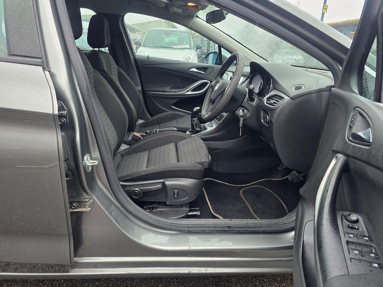 Used Vauxhall Astra 2017 for sale - 77468751: Photo 33