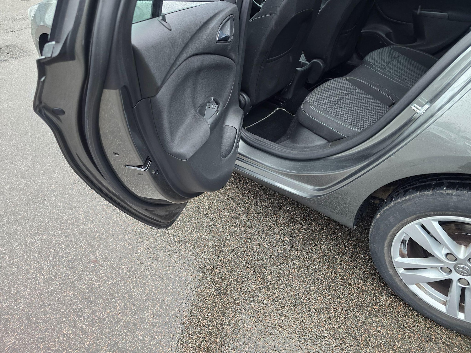 Used Vauxhall Astra 2017 for sale - 77468751: Photo 52