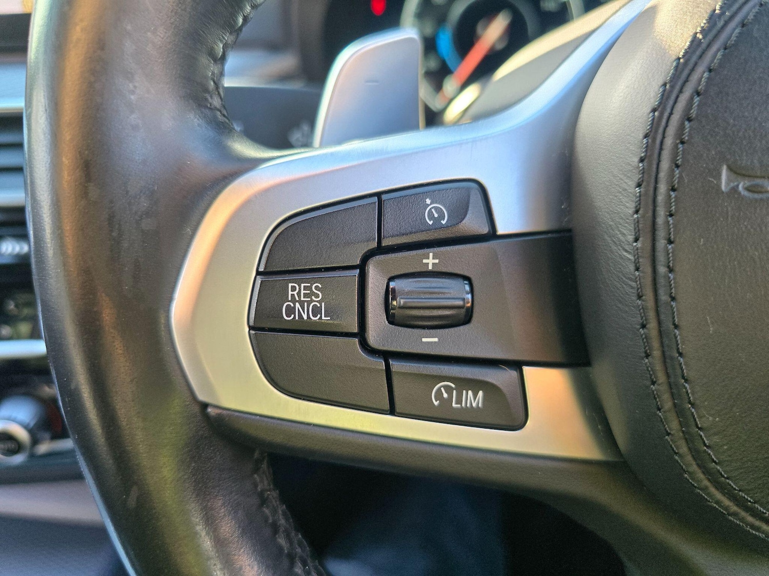 Used BMW 5 Series 2018 for sale - 76772263: Photo 24