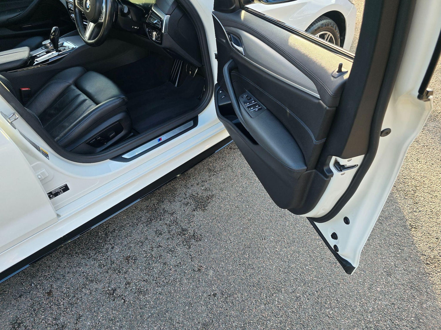 Used BMW 5 Series 2018 for sale - 76772263: Photo 36