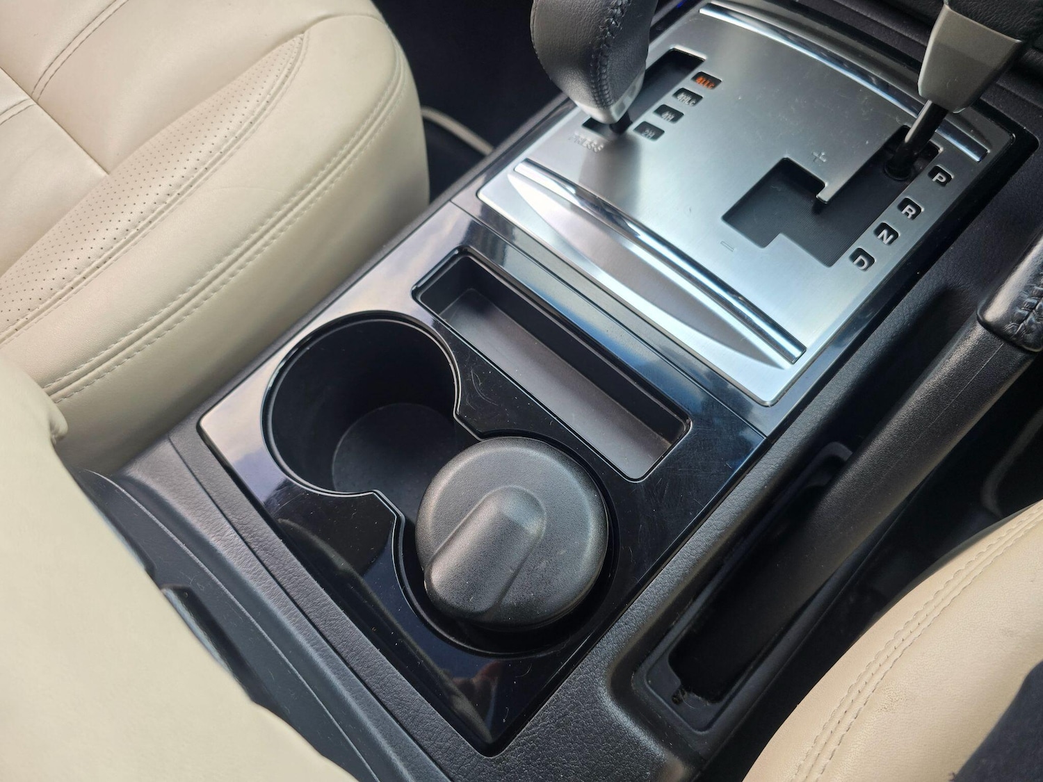 Used Mitsubishi Shogun 2016 for sale - 77637414: Photo 17