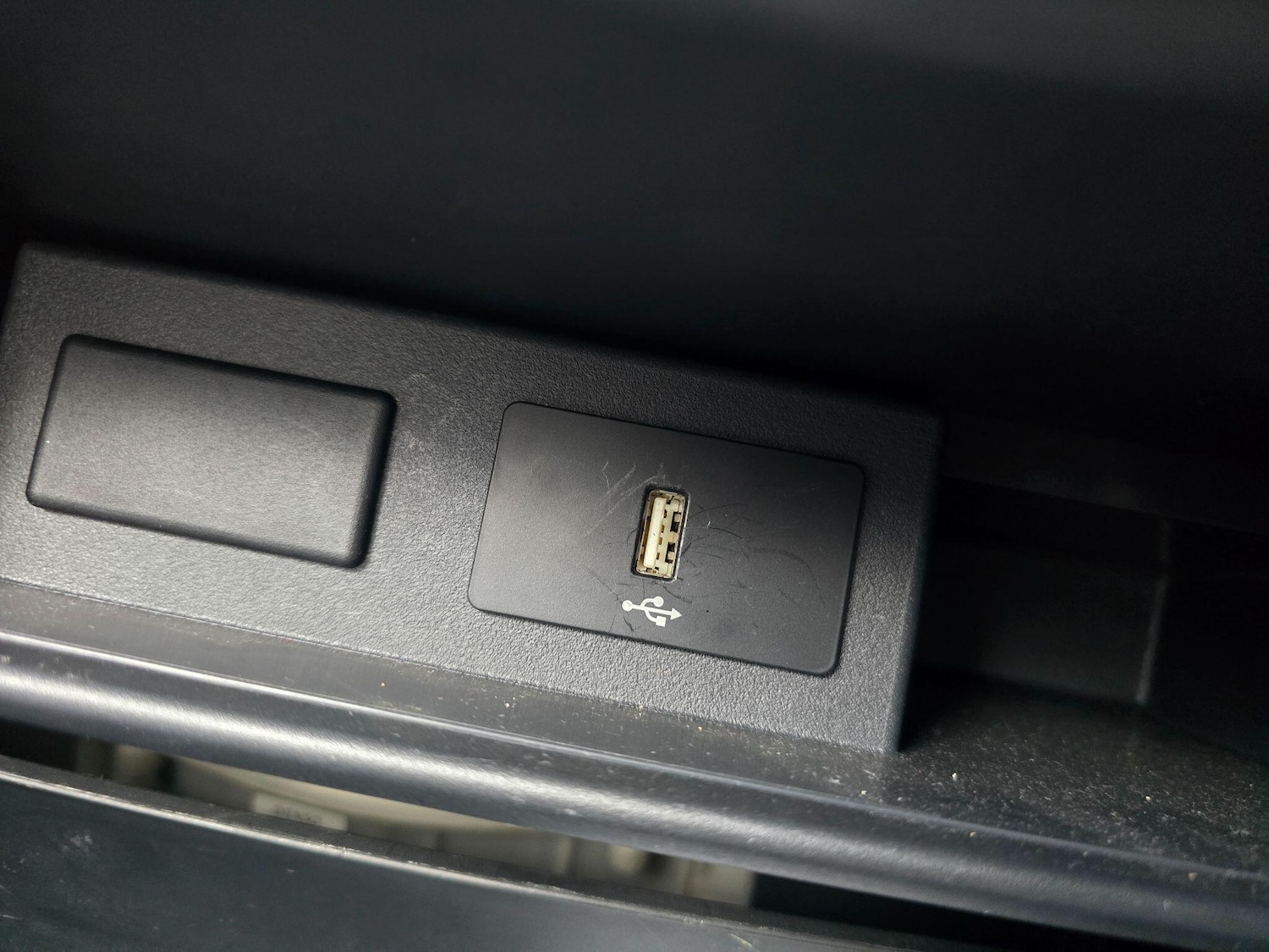 Used Mitsubishi Shogun 2016 for sale - 77637414: Photo 18