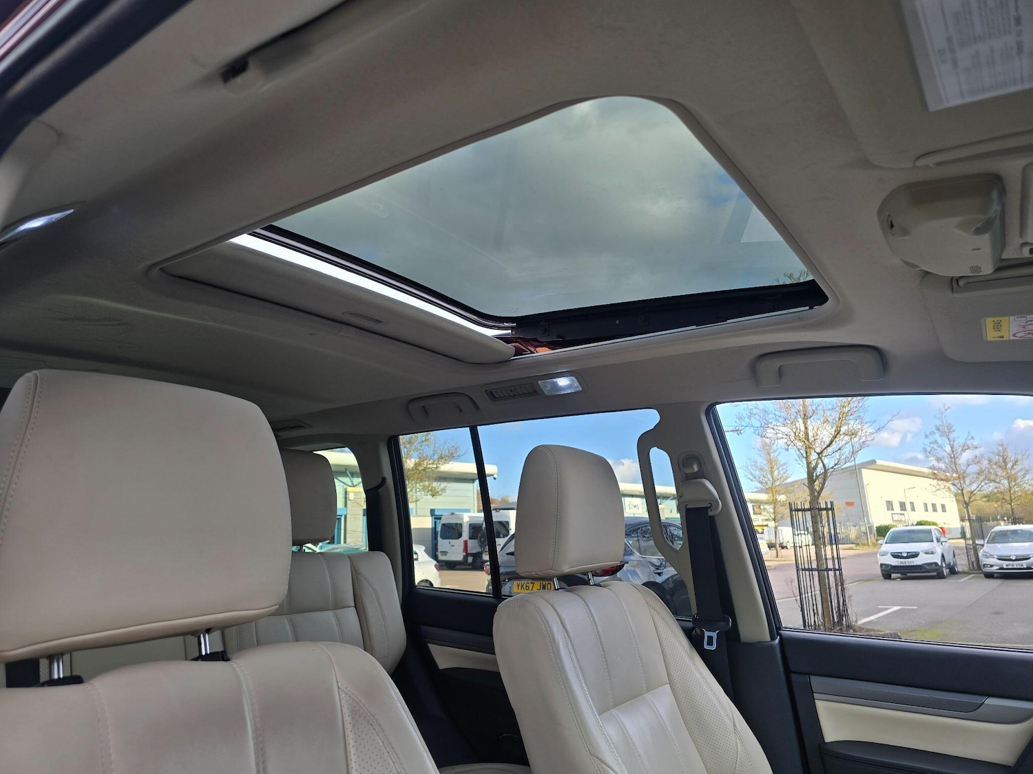 Used Mitsubishi Shogun 2016 for sale - 77637414: Photo 2