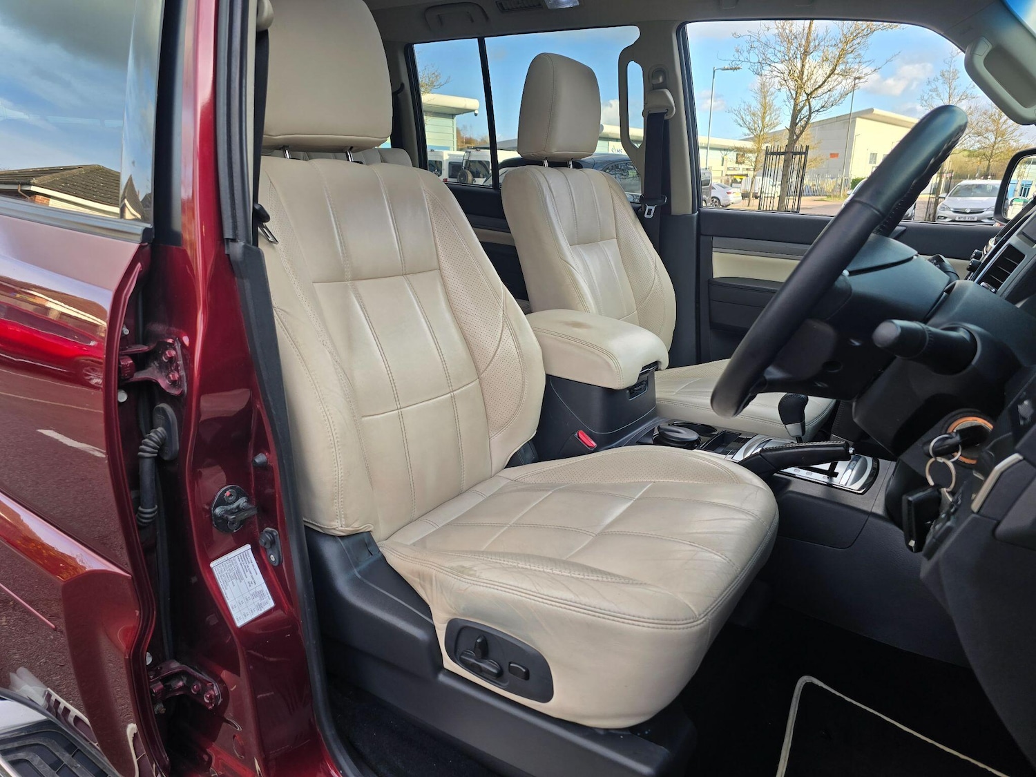 Used Mitsubishi Shogun 2016 for sale - 77637414: Photo 28