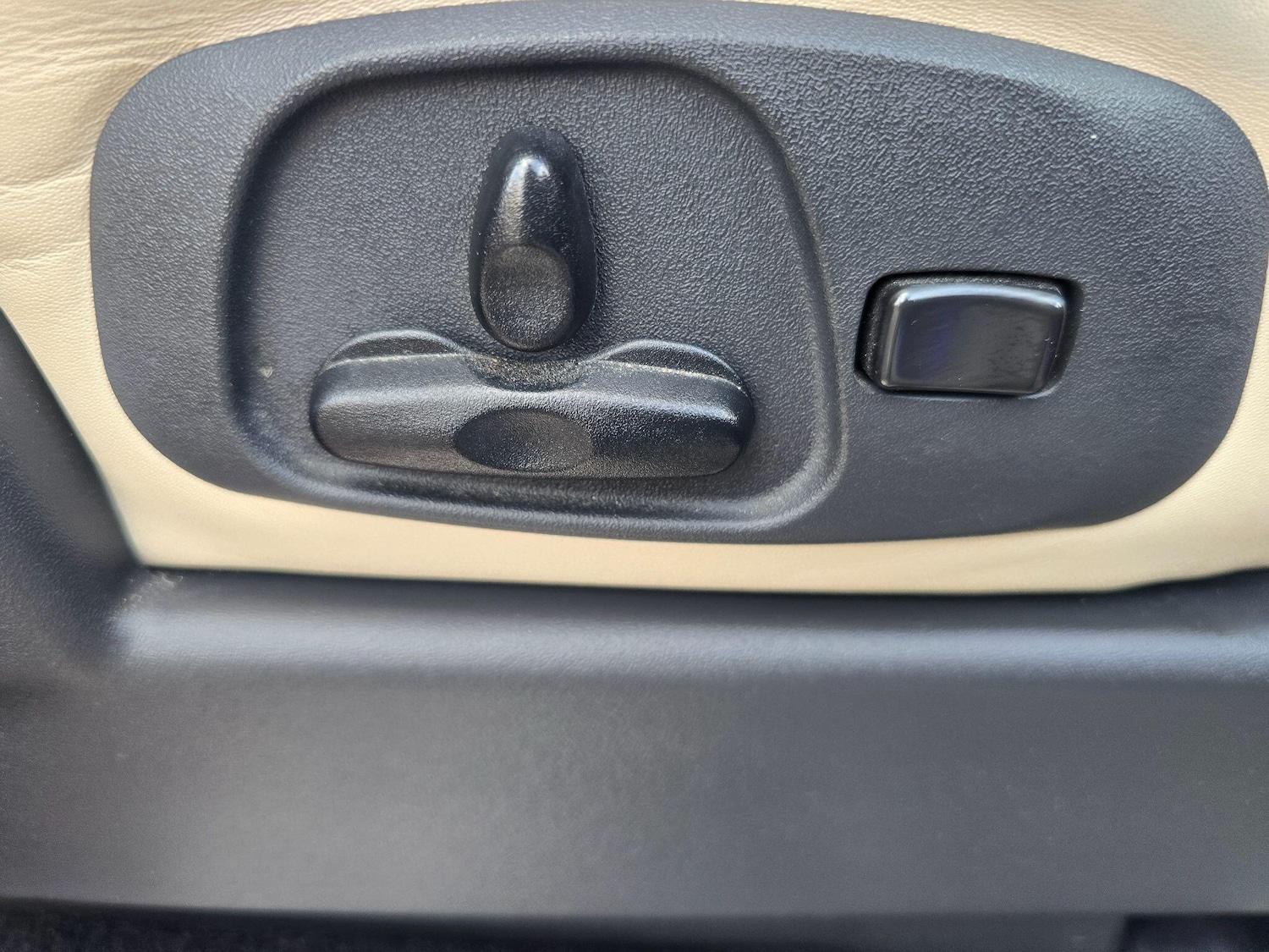 Used Mitsubishi Shogun 2016 for sale - 77637414: Photo 30