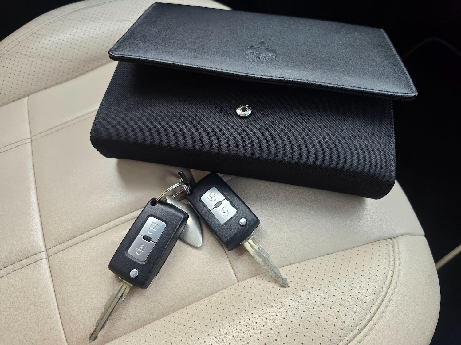 Used Mitsubishi Shogun 2016 for sale - 77637414: Photo 95