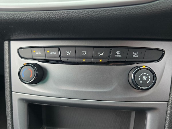 Used Vauxhall Astra 2020 for sale - 75678537: Photo 19