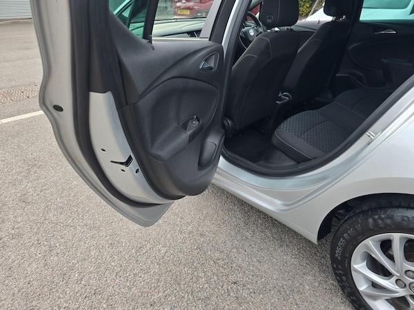 Used Vauxhall Astra 2020 for sale - 75678537: Photo 51
