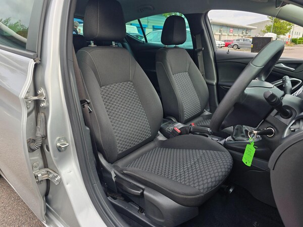 Used Vauxhall Astra 2020 for sale - 75678537: Photo 6