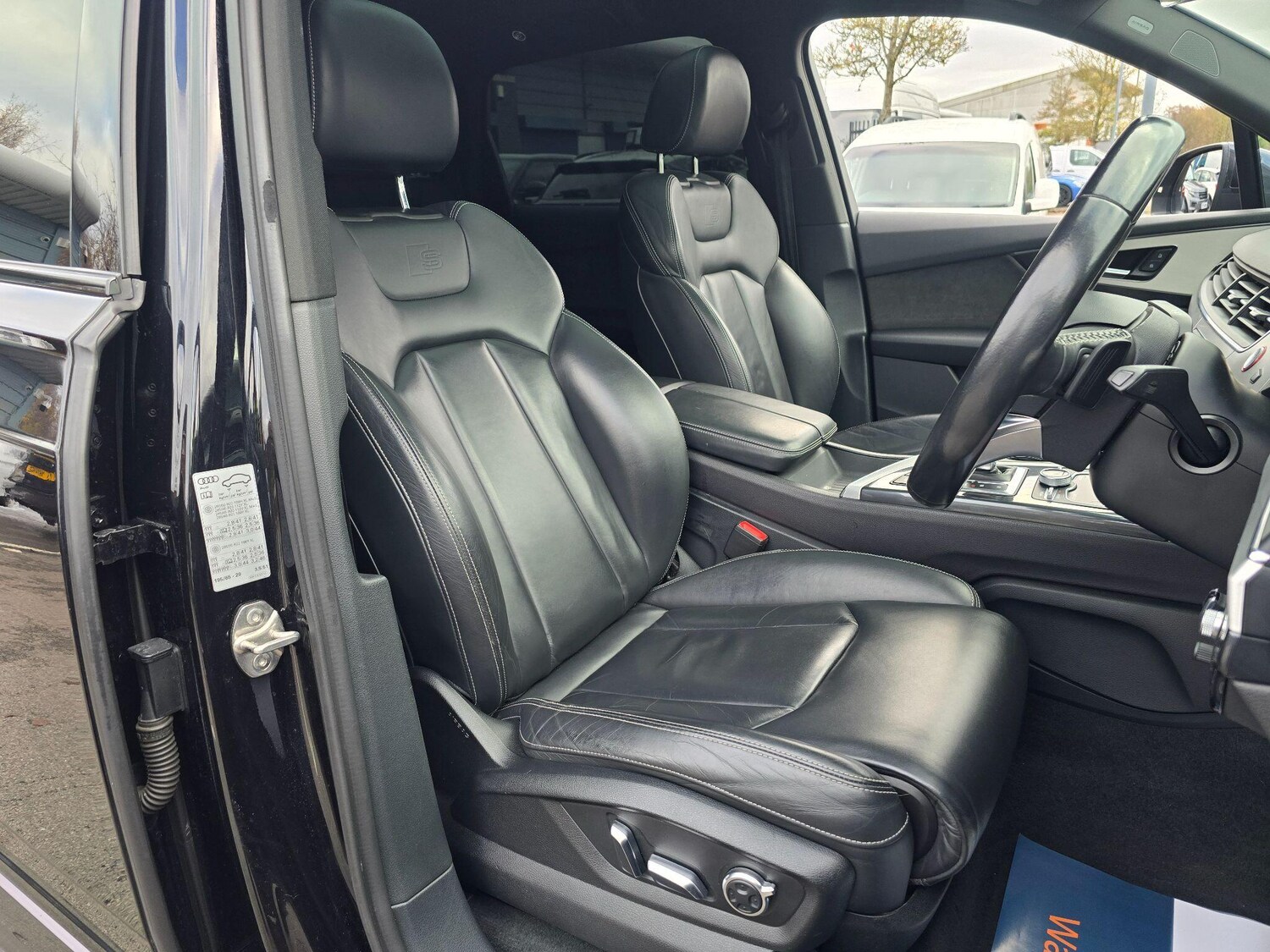 Used Audi Q7 2017 for sale - 78072785: Photo 35