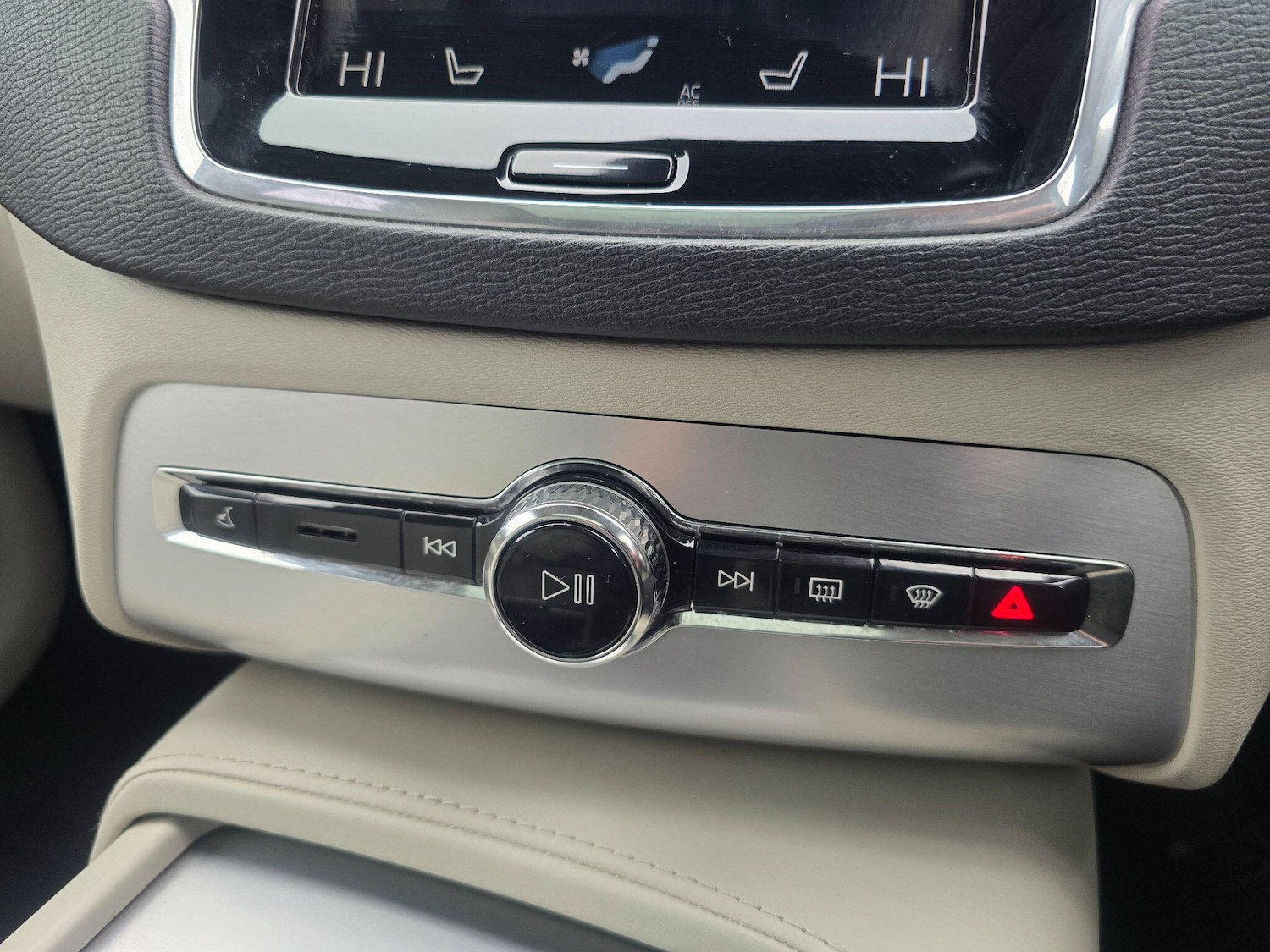 Used Volvo XC90 2018 for sale - 76729006: Photo 21