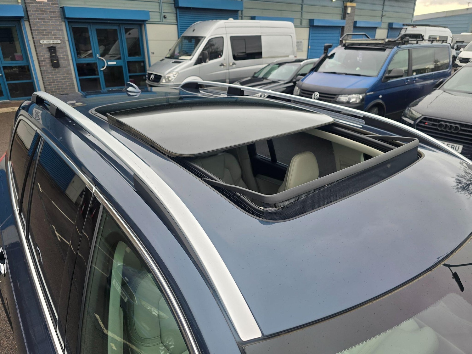 Used Volvo XC90 2018 for sale - 76729006: Photo 3