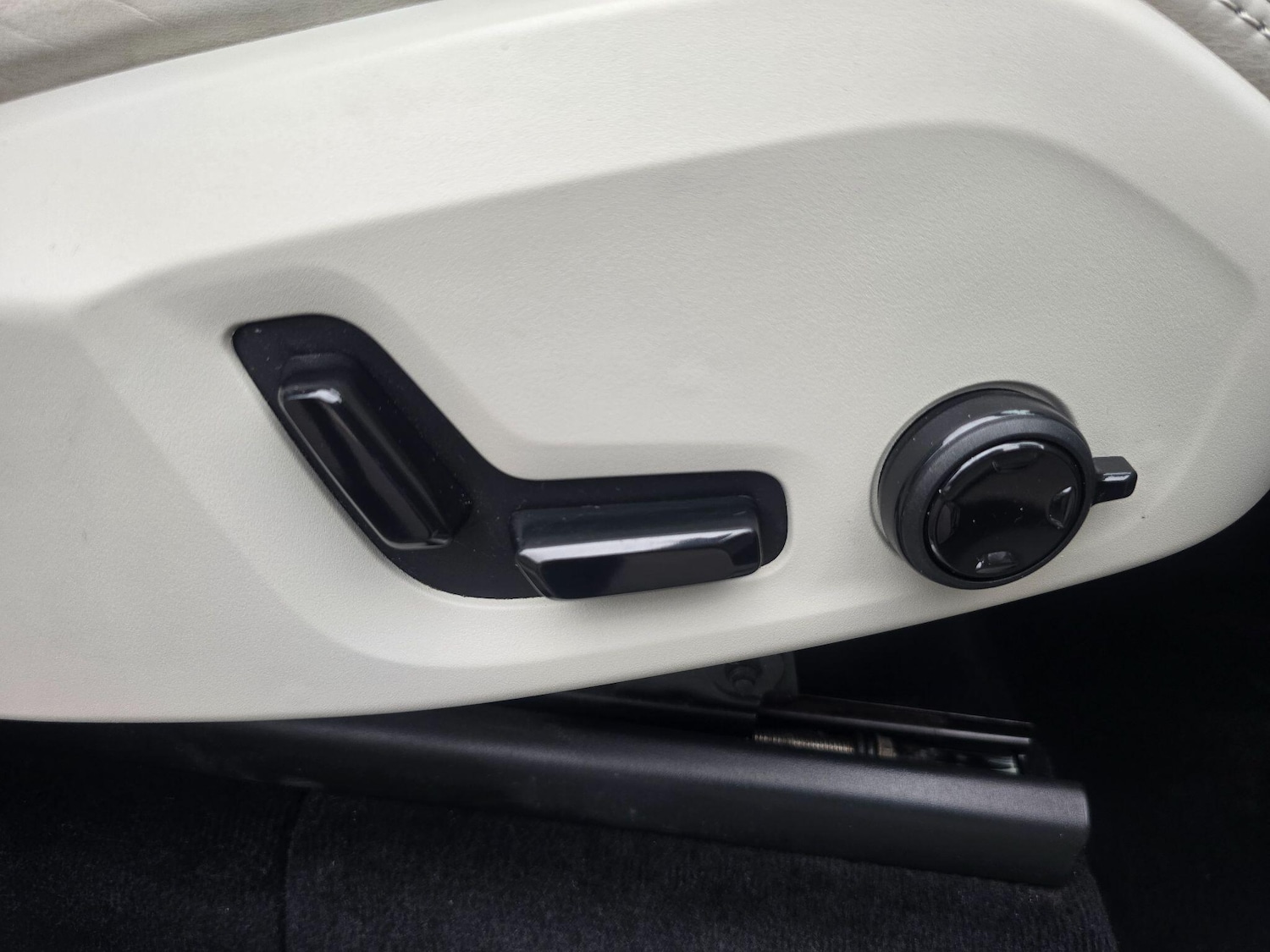 Used Volvo XC90 2018 for sale - 76729006: Photo 30