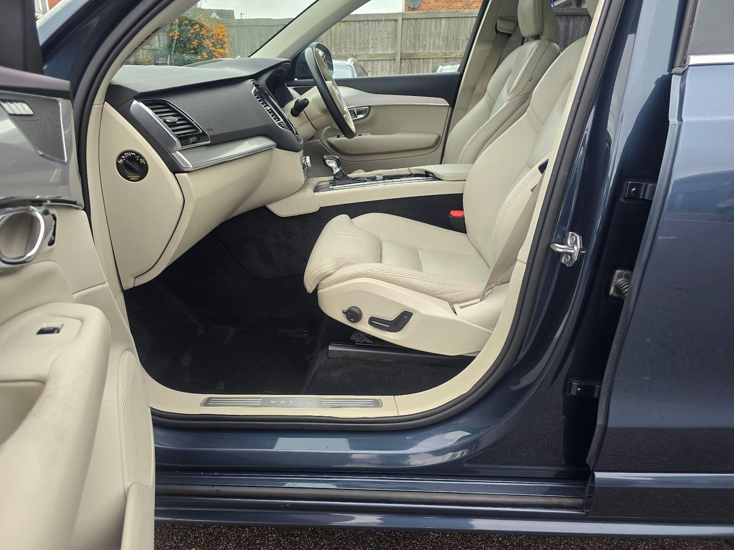 Used Volvo XC90 2018 for sale - 76729006: Photo 39