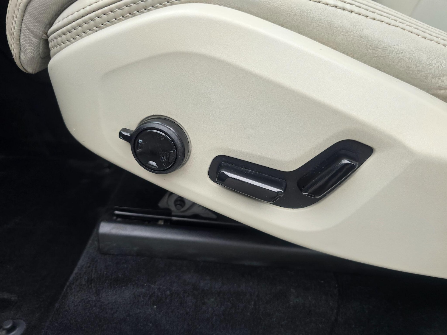 Used Volvo XC90 2018 for sale - 76729006: Photo 40