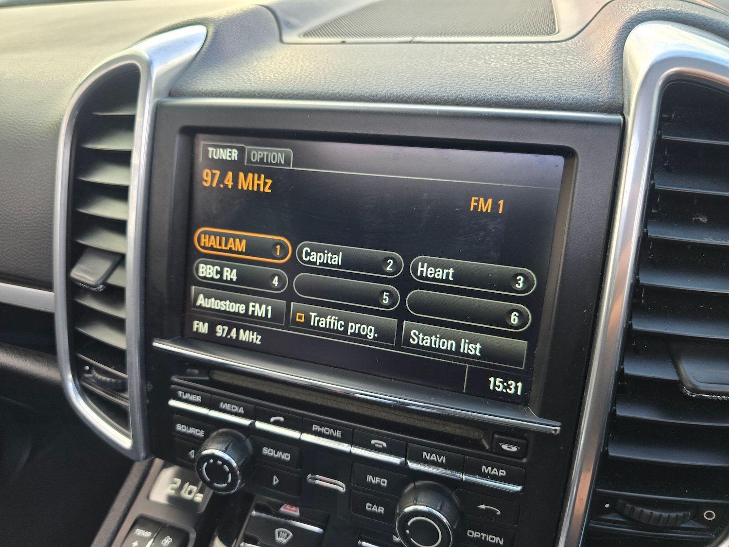 Used Porsche Cayenne 2014 for sale - 77396628: Photo 19