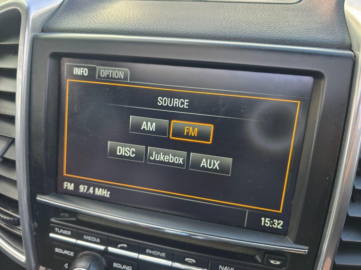 Used Porsche Cayenne 2014 for sale - 77396628: Photo 20