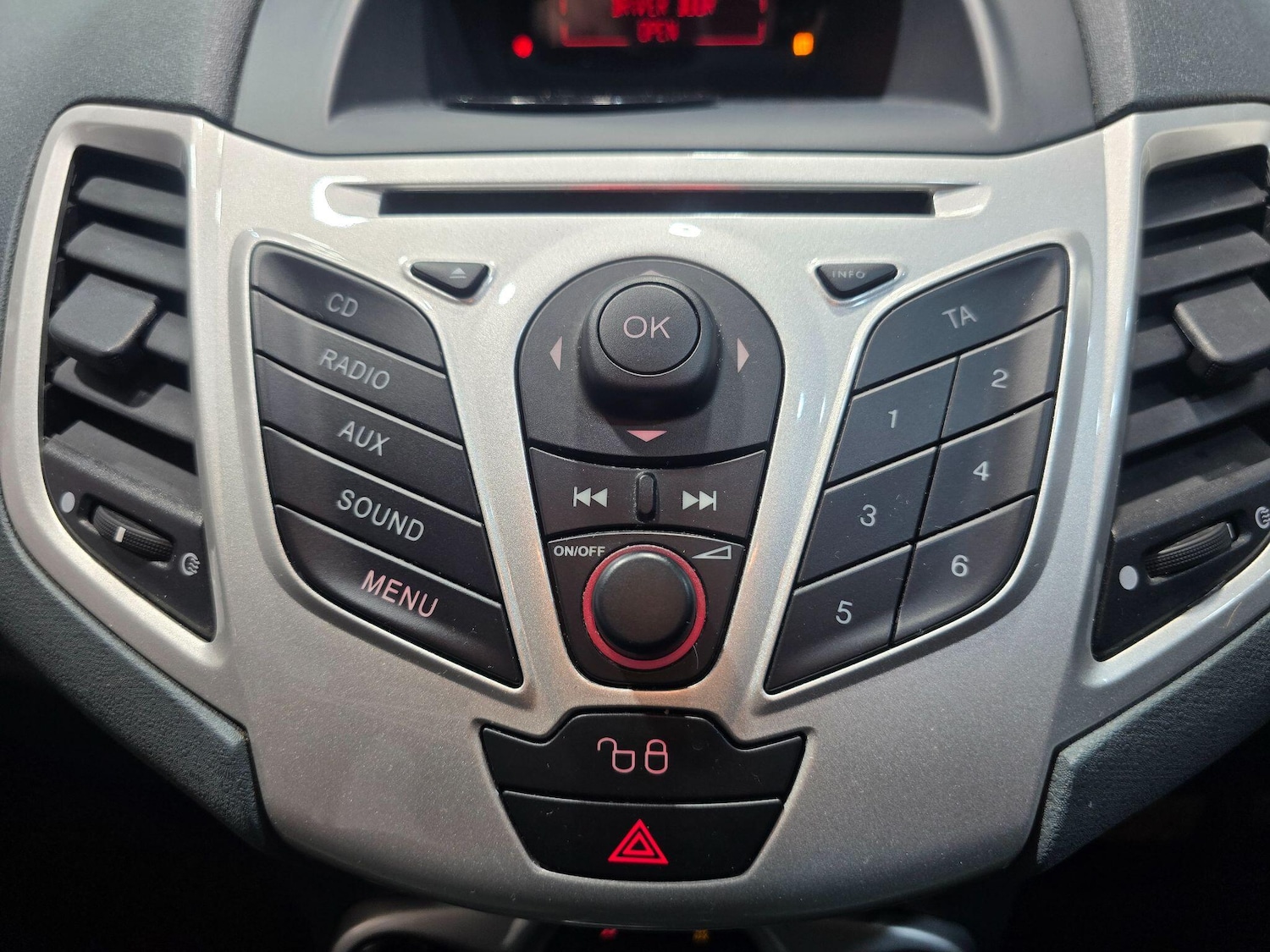 Used Ford Fiesta 2009 for sale - 77101704: Photo 15