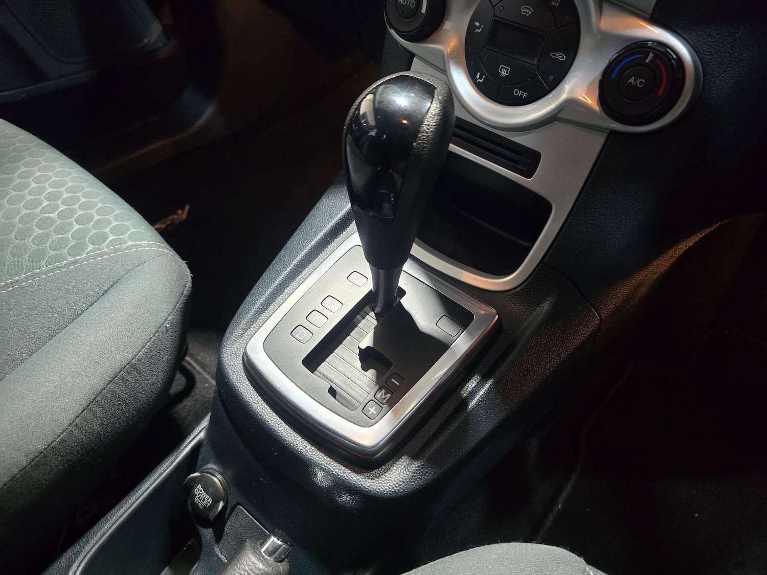 Used Ford Fiesta 2009 for sale - 77101704: Photo 17