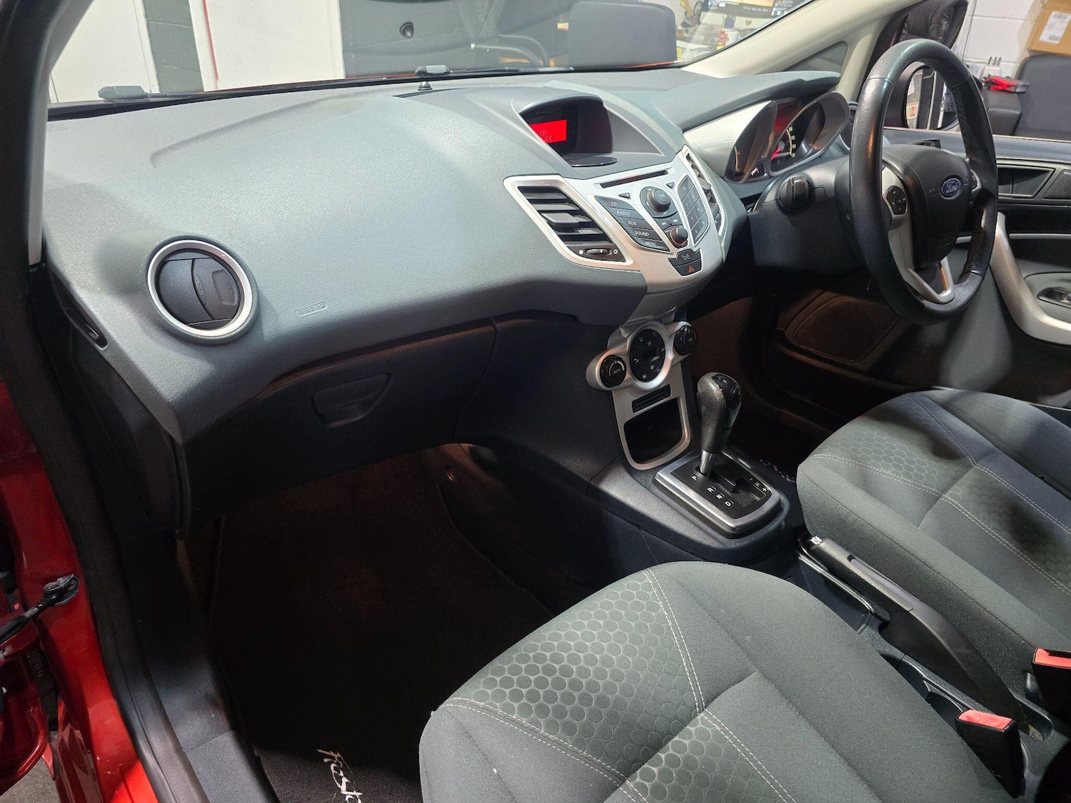 Used Ford Fiesta 2009 for sale - 77101704: Photo 32