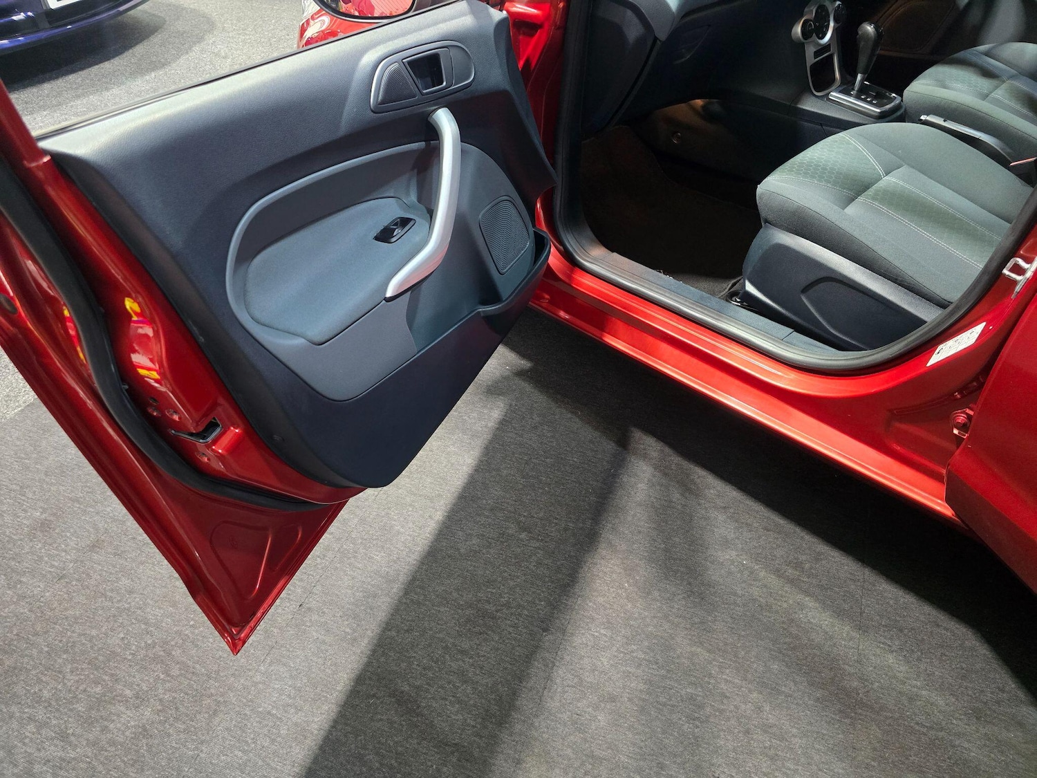 Used Ford Fiesta 2009 for sale - 77101704: Photo 38