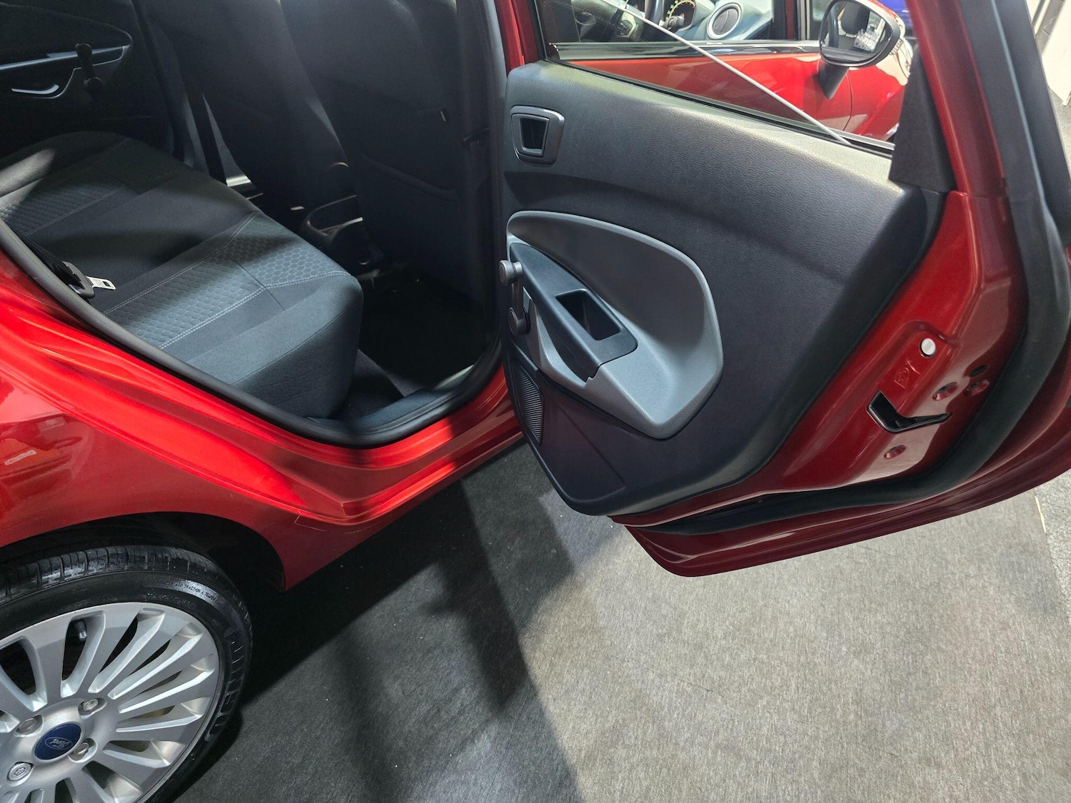 Used Ford Fiesta 2009 for sale - 77101704: Photo 49