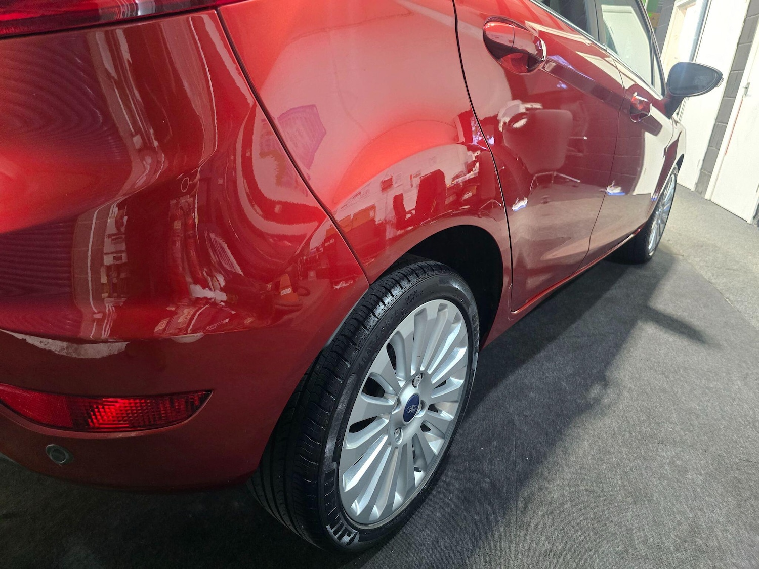 Used Ford Fiesta 2009 for sale - 77101704: Photo 87