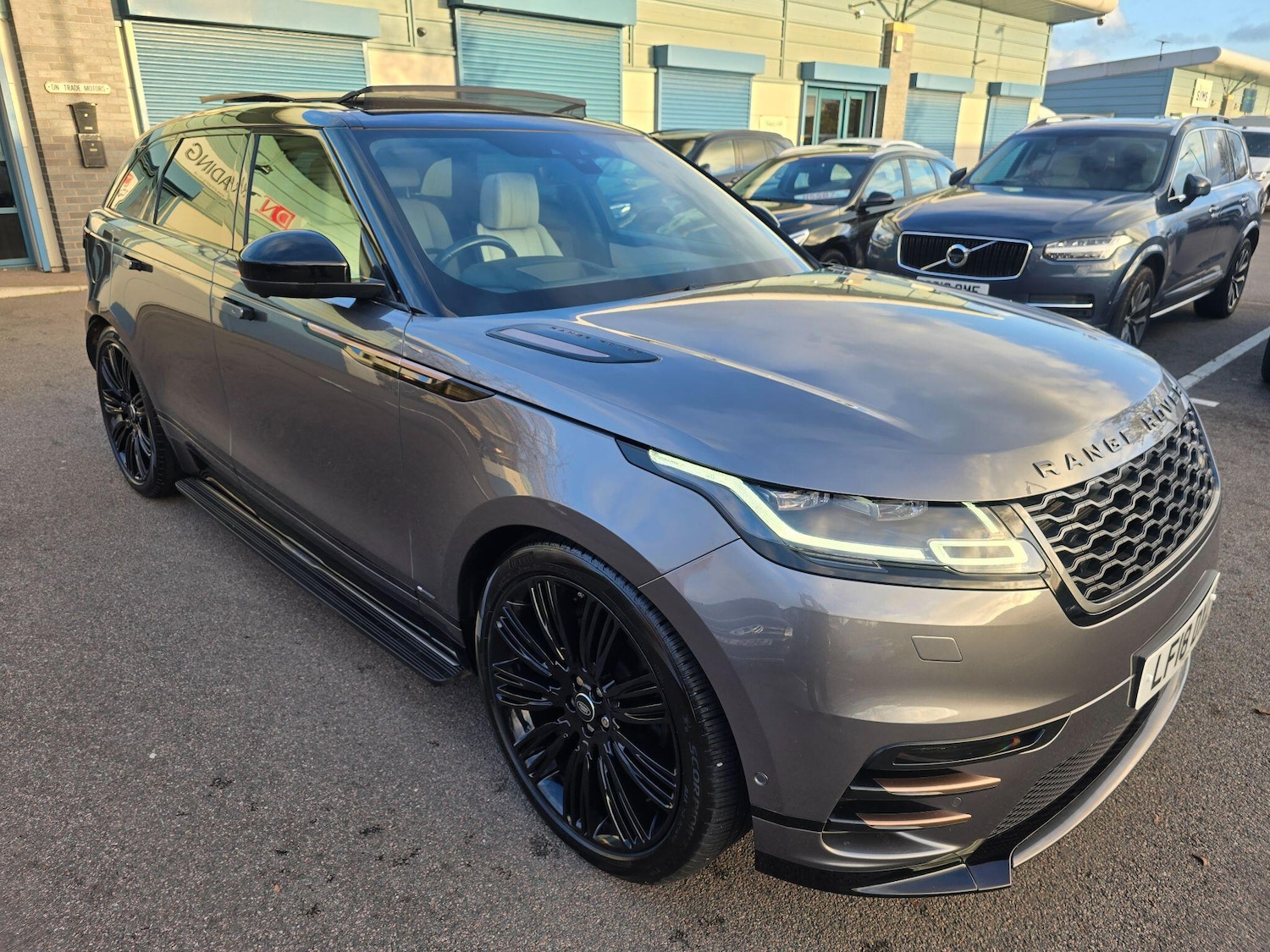 Used Land Rover Range Rover Velar 2018 for sale - 76865685: Photo 15