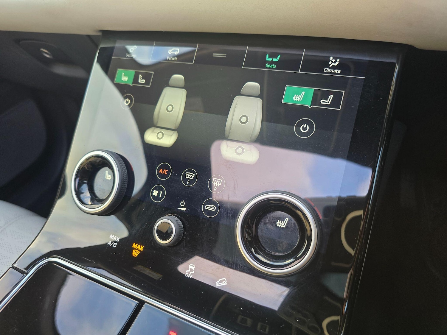 Used Land Rover Range Rover Velar 2018 for sale - 76865685: Photo 22