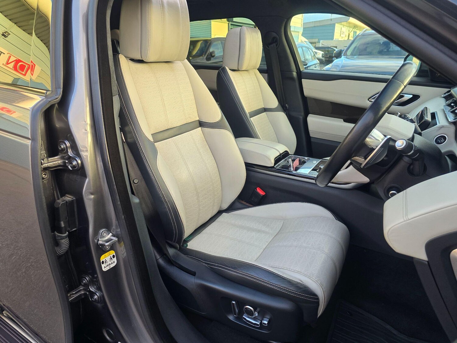 Used Land Rover Range Rover Velar 2018 for sale - 76865685: Photo 39