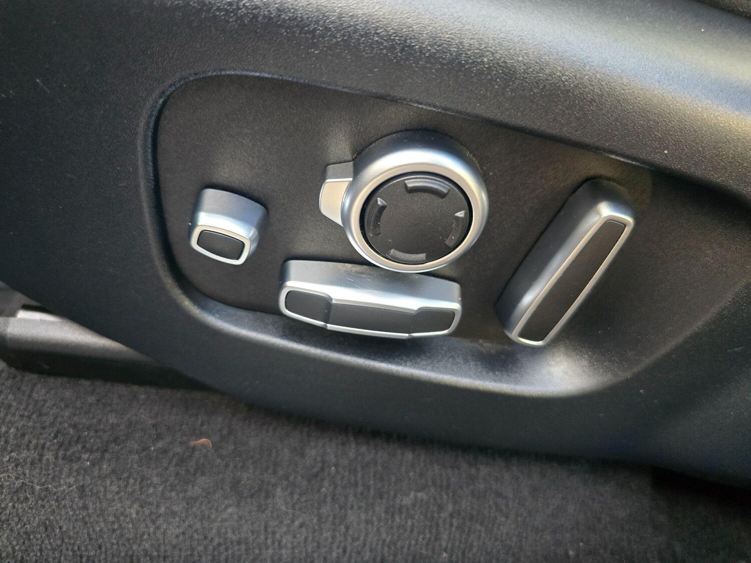 Used Land Rover Range Rover Velar 2018 for sale - 76865685: Photo 50