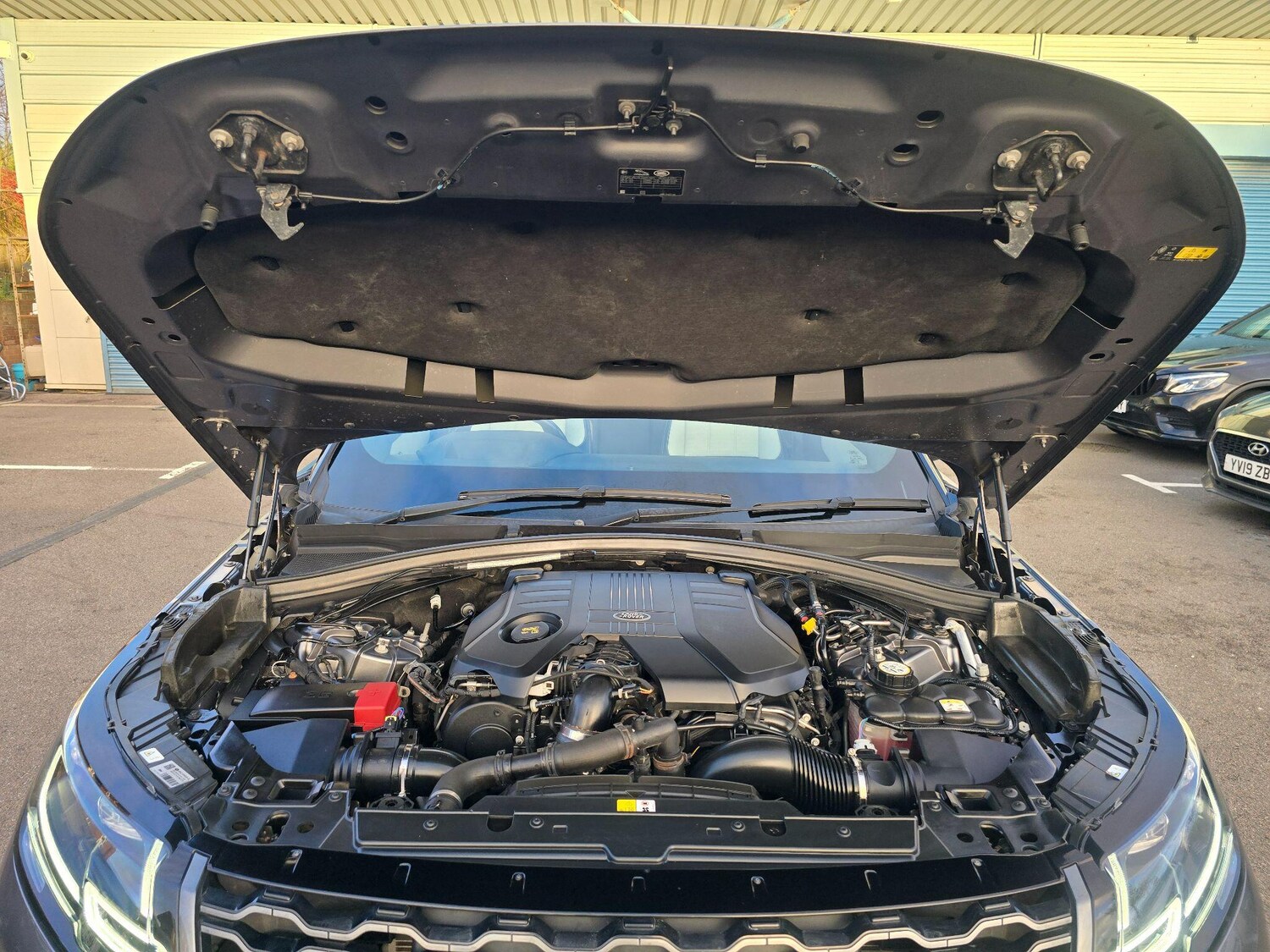 Used Land Rover Range Rover Velar 2018 for sale - 76865685: Photo 77