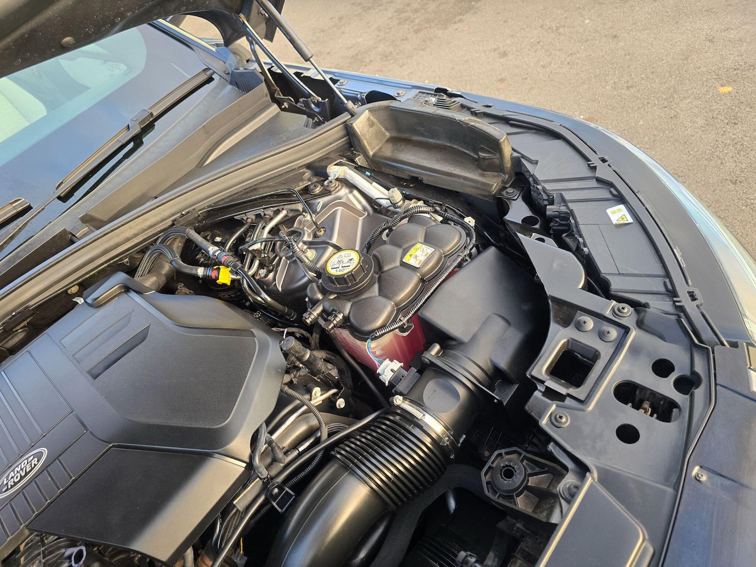 Used Land Rover Range Rover Velar 2018 for sale - 76865685: Photo 79