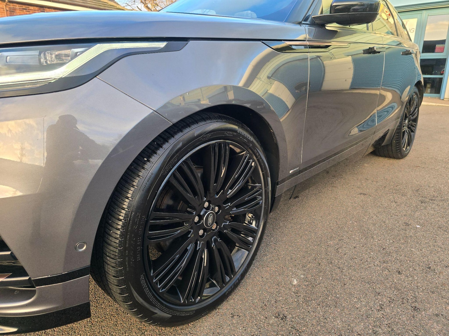 Used Land Rover Range Rover Velar 2018 for sale - 76865685: Photo 87