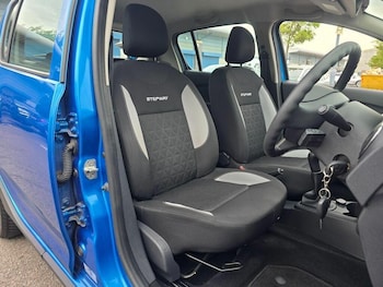 Used Dacia Sandero Stepway 2013 for sale - 75989888: Photo