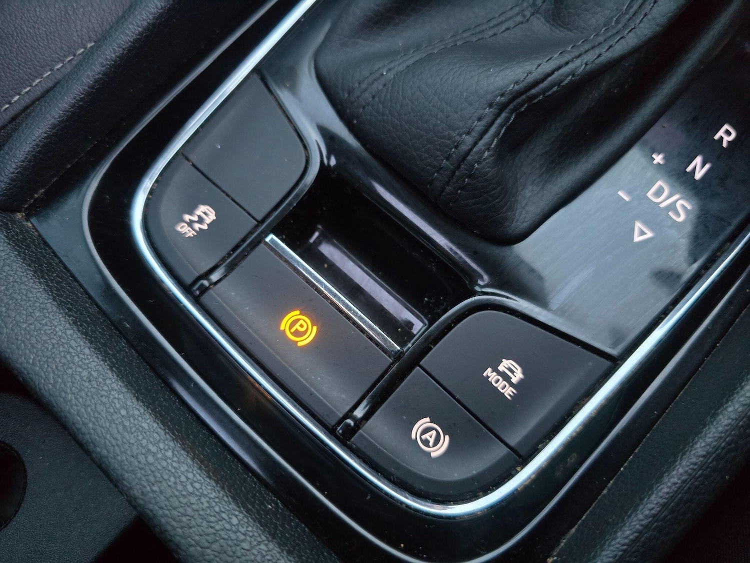 Used Skoda Karoq 2019 for sale - 76786870: Photo 23