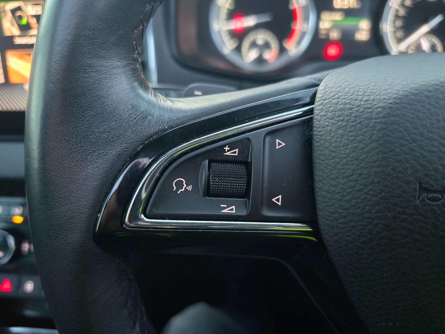 Used Skoda Karoq 2019 for sale - 76786870: Photo 27