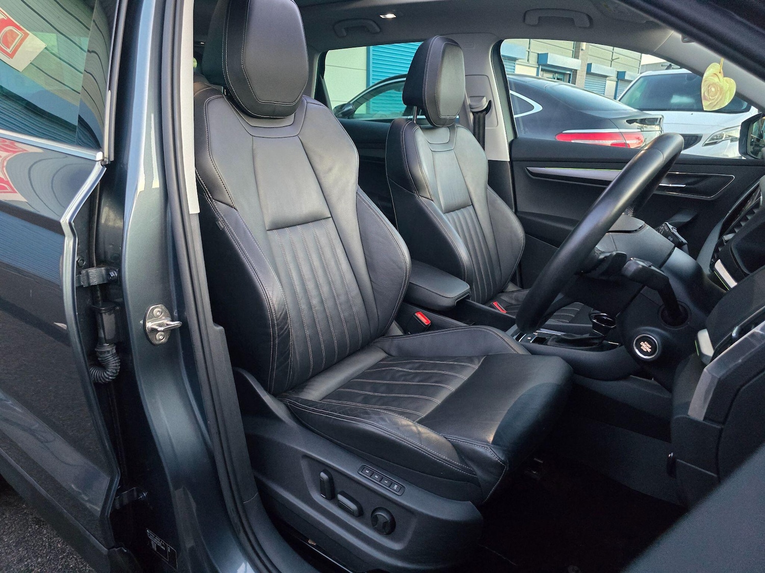 Used Skoda Karoq 2019 for sale - 76786870: Photo 35