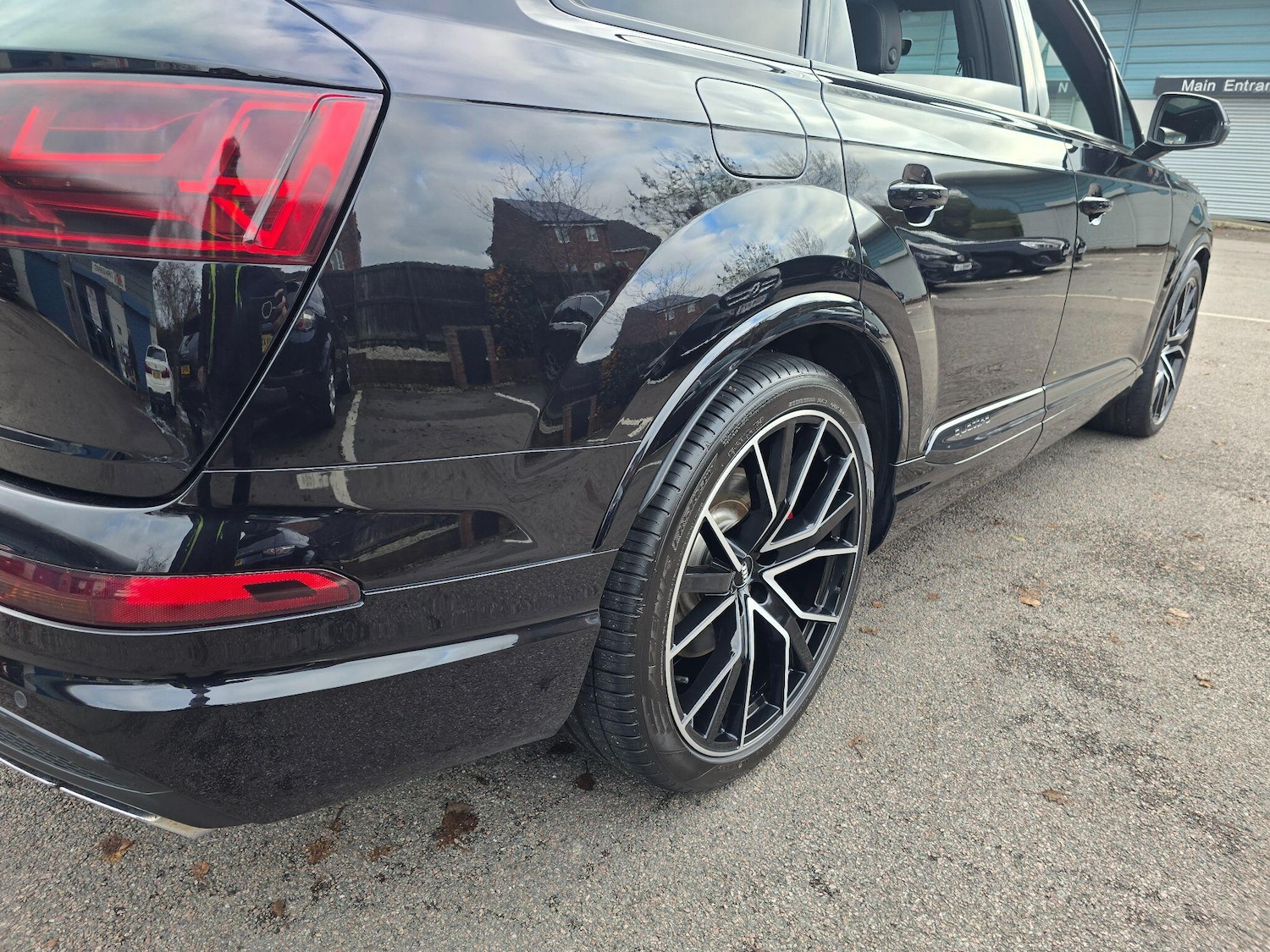 Used Audi Q7 2017 for sale - 76714494: Photo 100