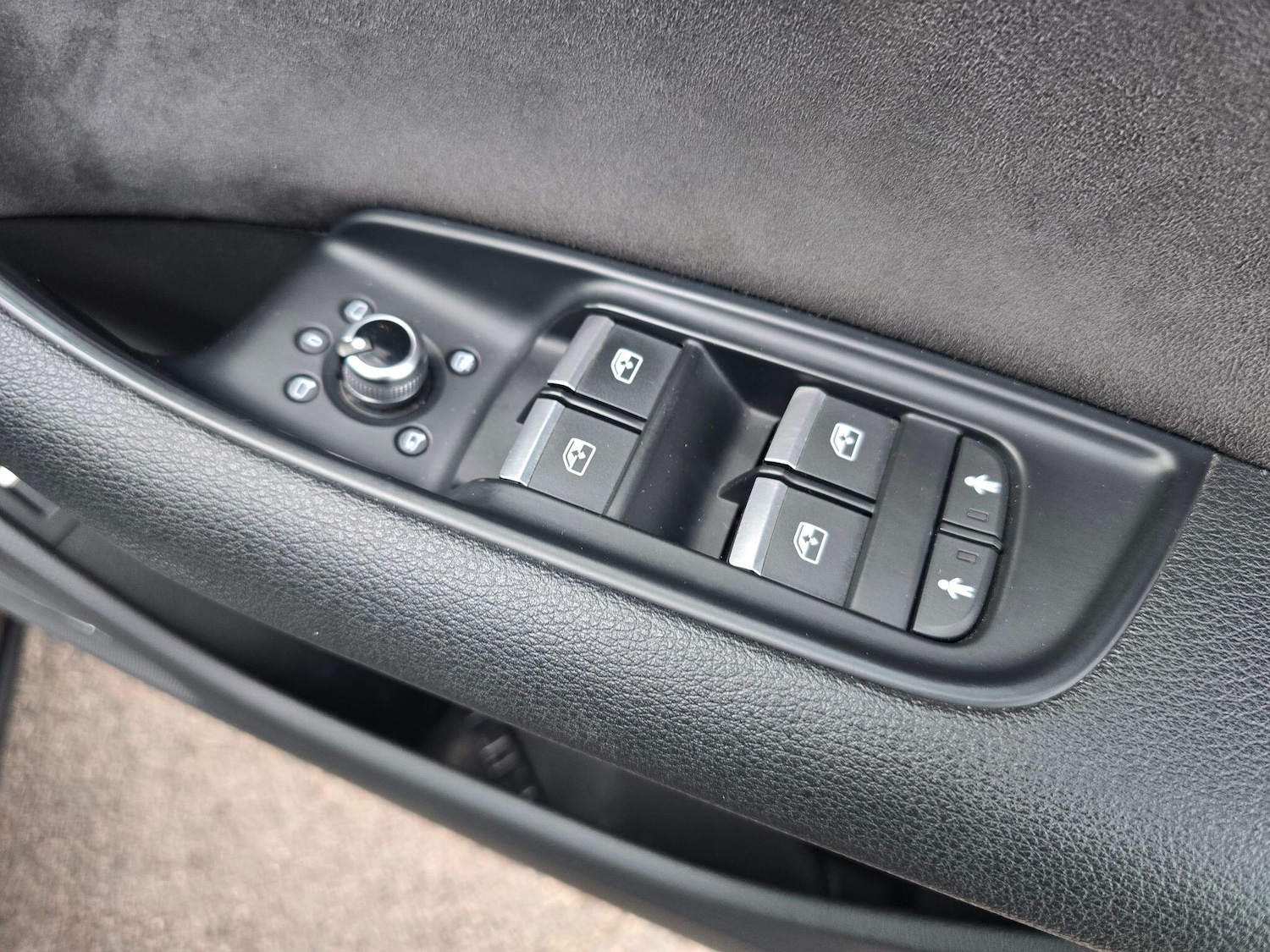 Used Audi Q7 2017 for sale - 76714494: Photo 42