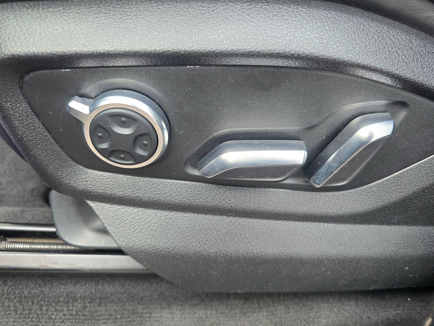 Used Audi Q7 2017 for sale - 76714494: Photo 47